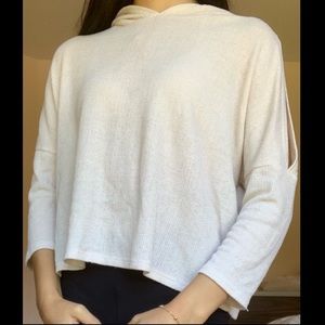 CAUTION to The Wind Sweaters Split Sleeves Beige